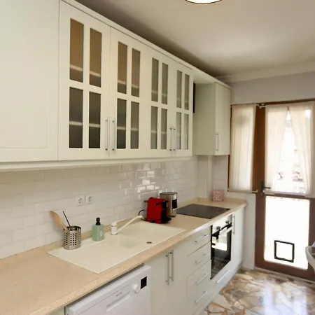 Modern 3bdr @ Nisantasi W/ Indoor Fire Pit *