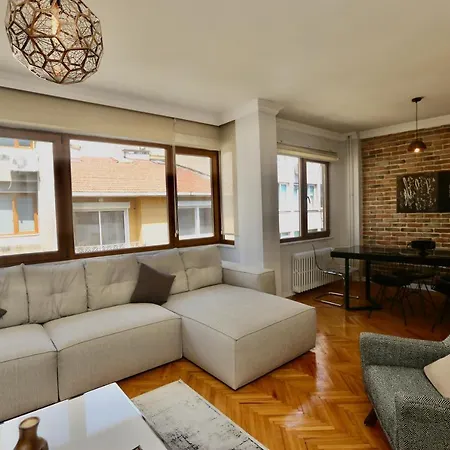 Modern 3bdr @ Nisantasi W/ Indoor Fire Pit Apartament Stambuł