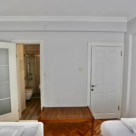 Modern 3bdr @ Nisantasi W/ Indoor Fire Pit * Stambuł