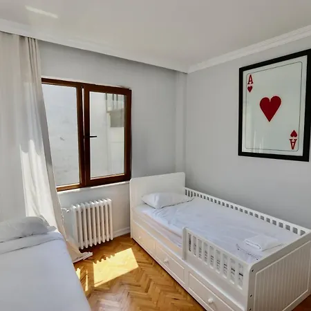 Apartament Modern 3bdr @ Nisantasi W/ Indoor Fire Pit